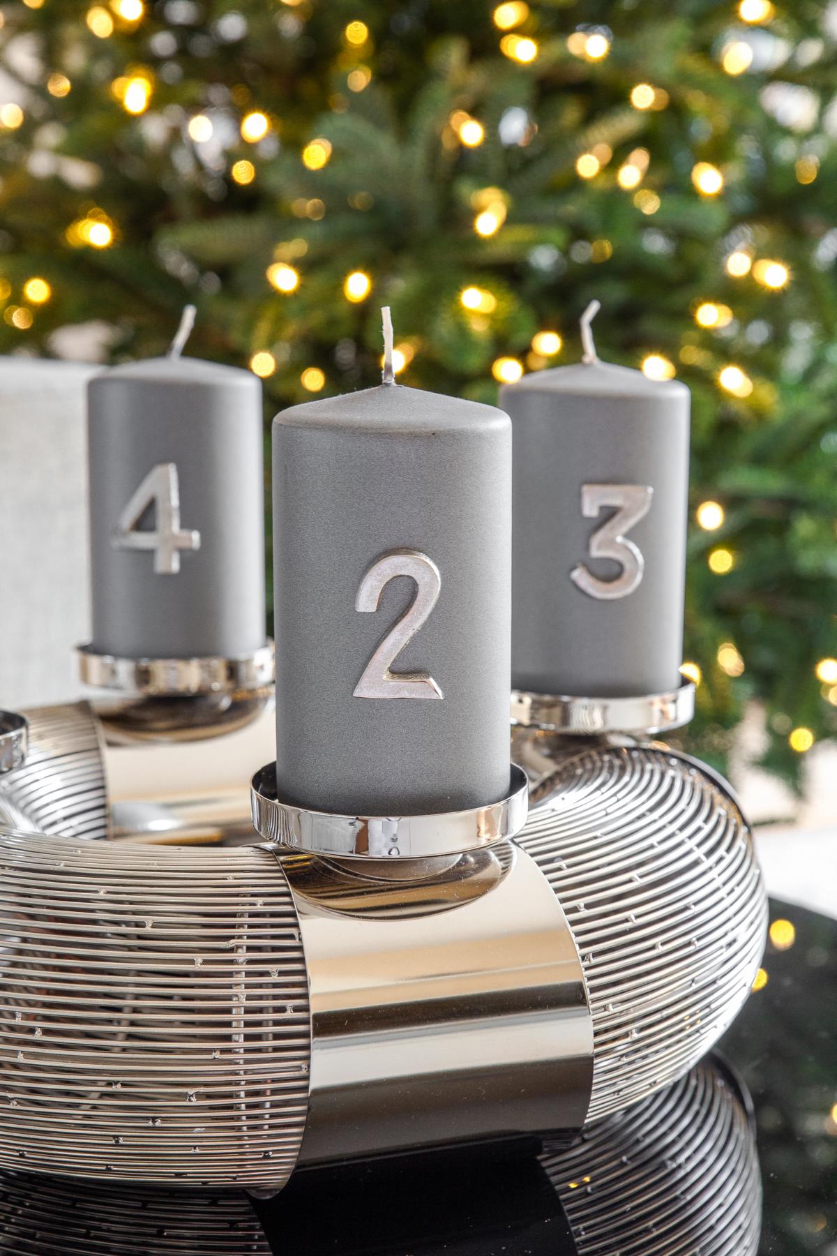 Aluminium vernickelt Silber 4er Set EDZARD Kerzenpin Kerzenstecker Advent 1-4 Höhe 4 cm